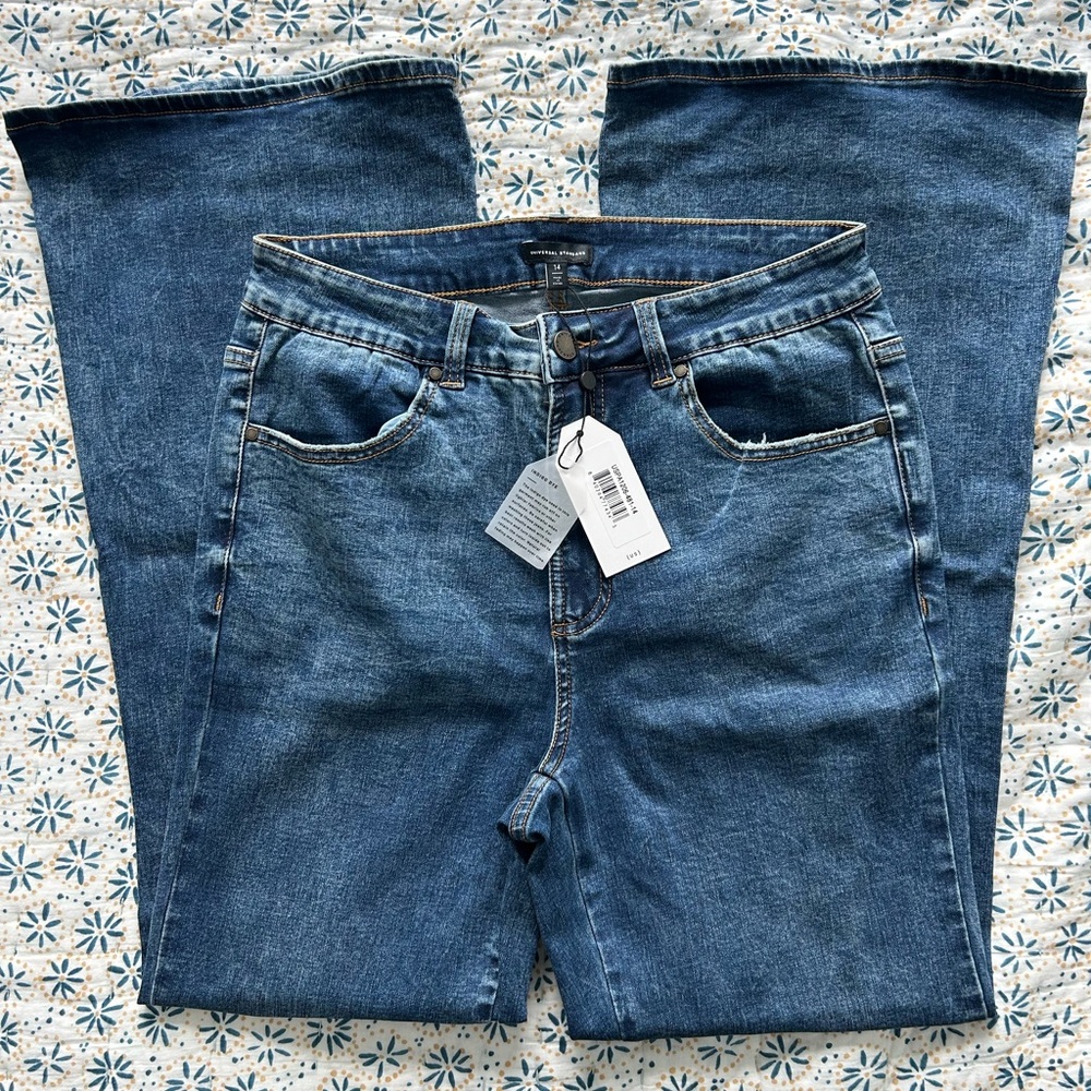 NWT Universal Standard Medium Wash High-Rise Flare Jeans Size 14
